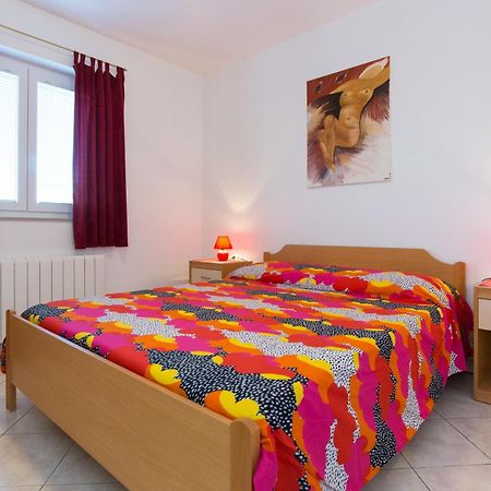 Neda Apartment Punat Exterior photo