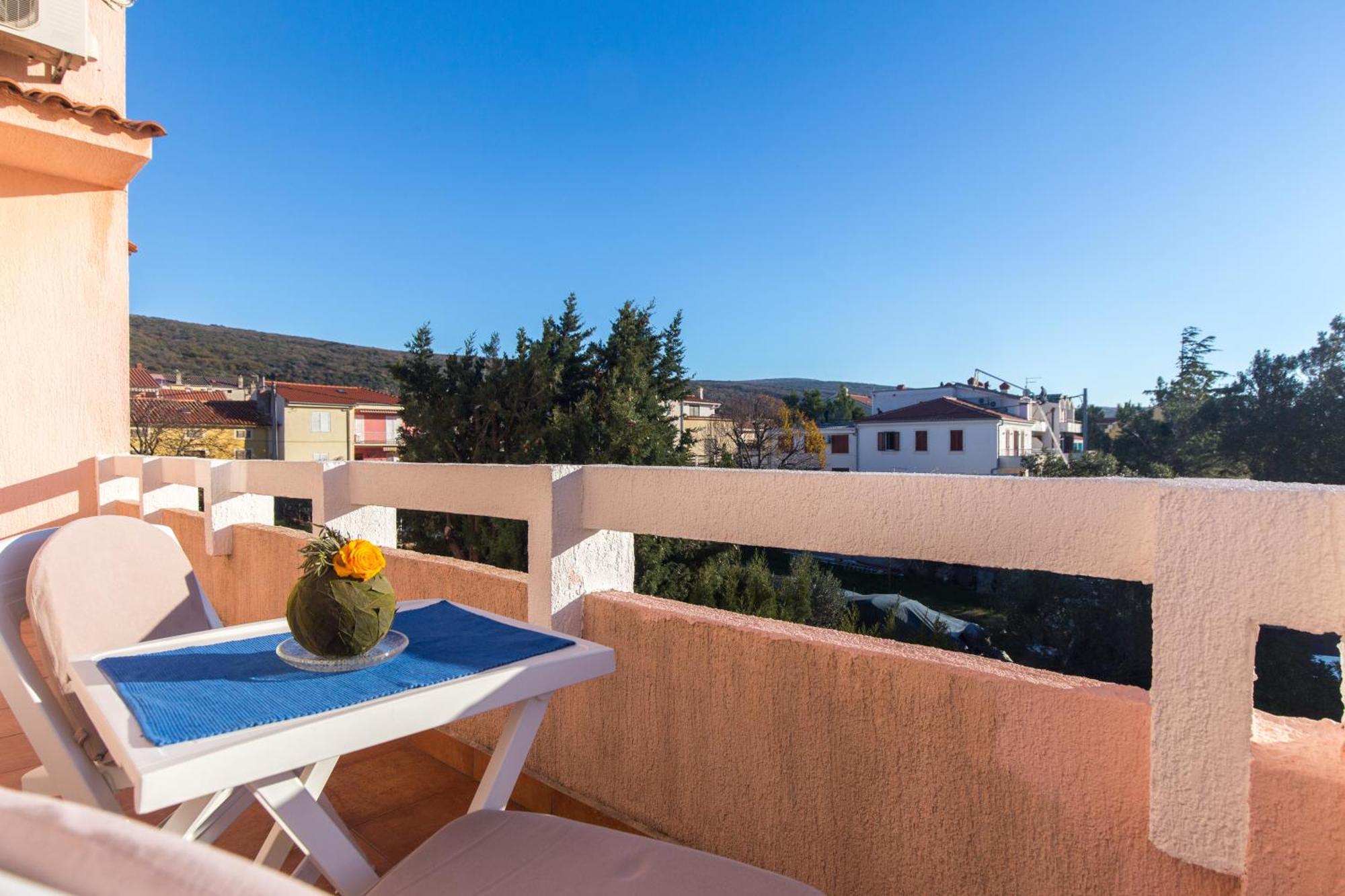Neda Apartment Punat Exterior photo