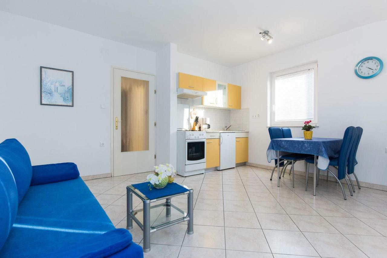 Neda Apartment Punat Exterior photo